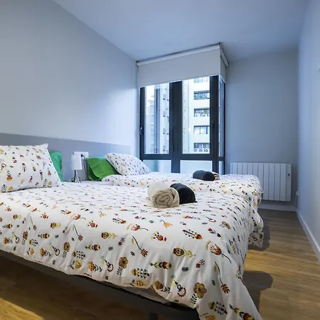 Stayingirona.mistela * Girona